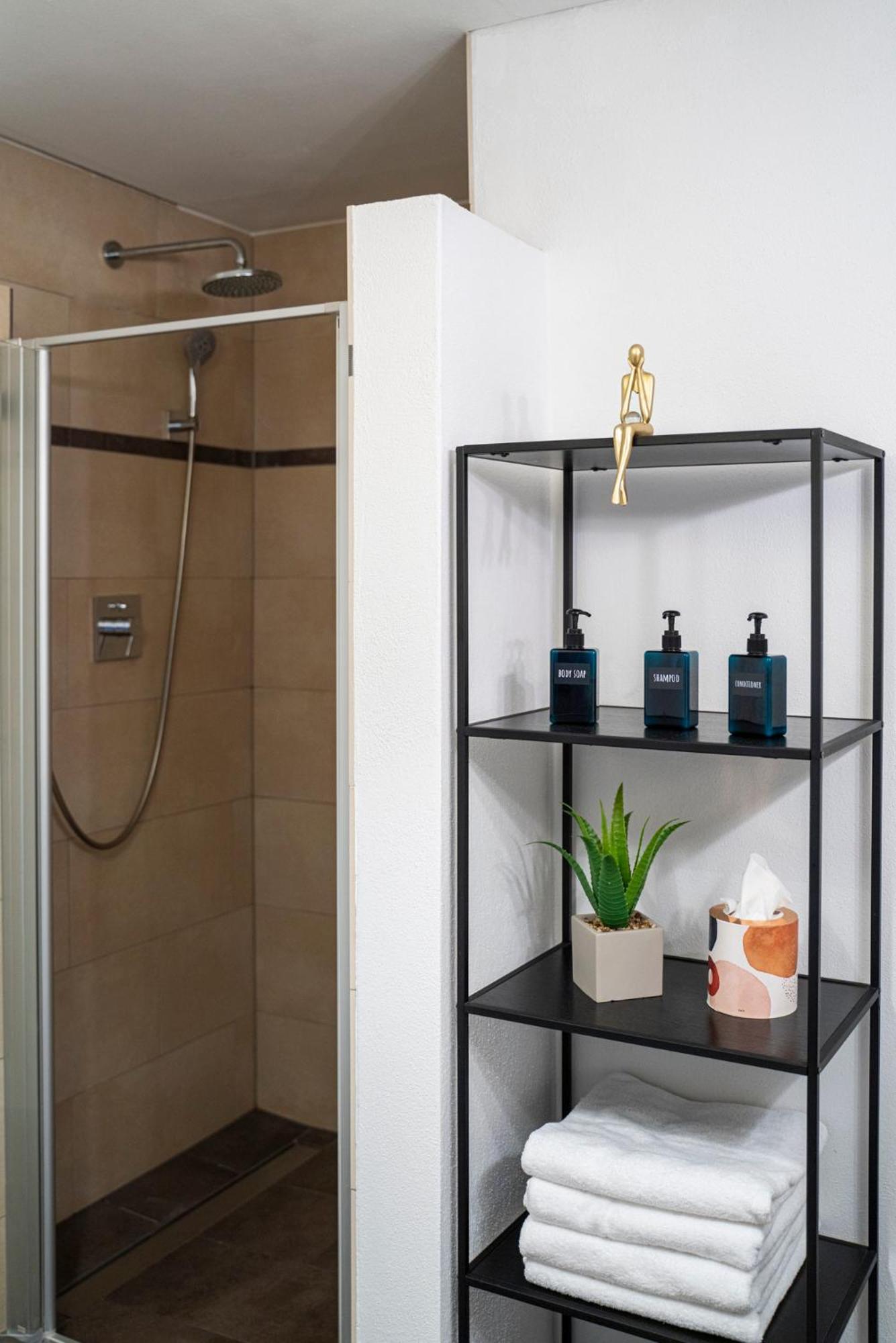 Apartament 130M2 Loft - Balkon, Smart Tv, Badewanne, Kaffee Rosenheim Zewnętrze zdjęcie