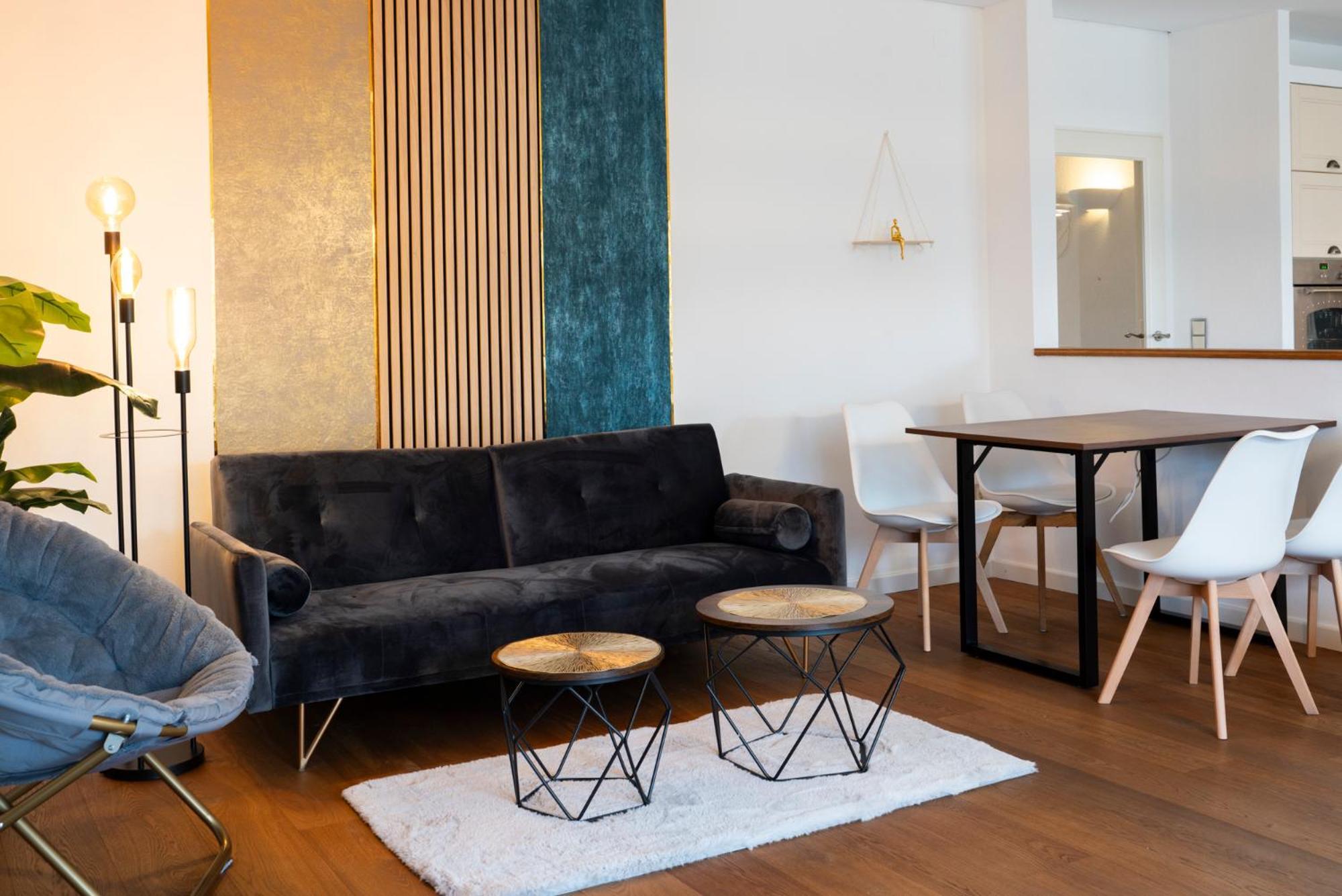 Apartament 130M2 Loft - Balkon, Smart Tv, Badewanne, Kaffee Rosenheim Zewnętrze zdjęcie